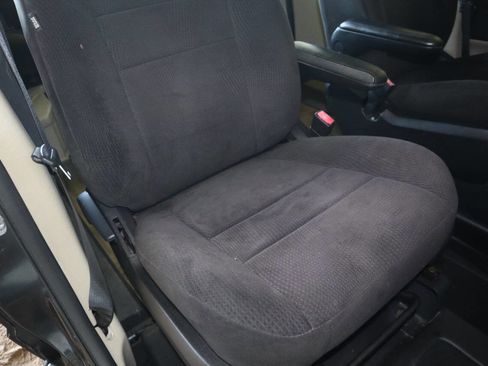 Used 2012 Dodge Grand Caravan American Value Package FWD image 17