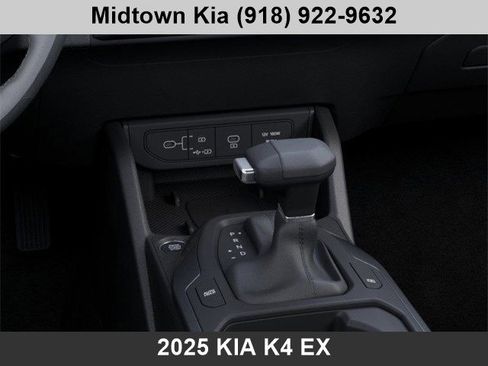 New 2025 Kia K4 EX image 23