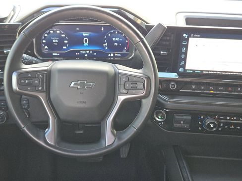 Used 2024 Chevrolet Silverado 2500 ZR2 w/ Technology Package AWD/4WD image 27