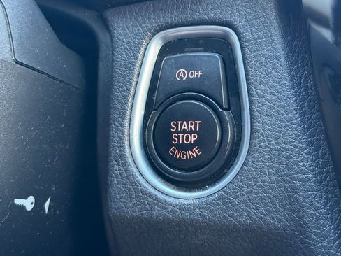 Used 2016 BMW 320i Sedan image 27