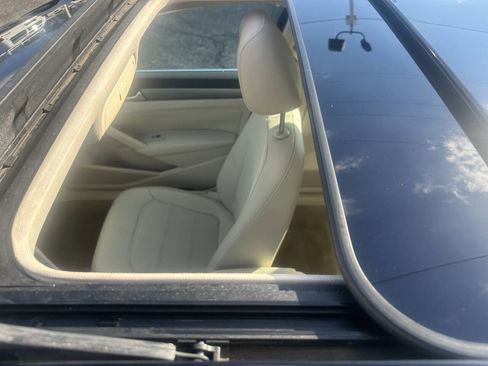 Used 2014 Volkswagen Passat TDI SE image 21