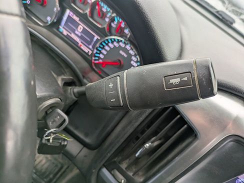 Used 2015 Chevrolet Silverado 2500 LT w/ LT Convenience Package image 31