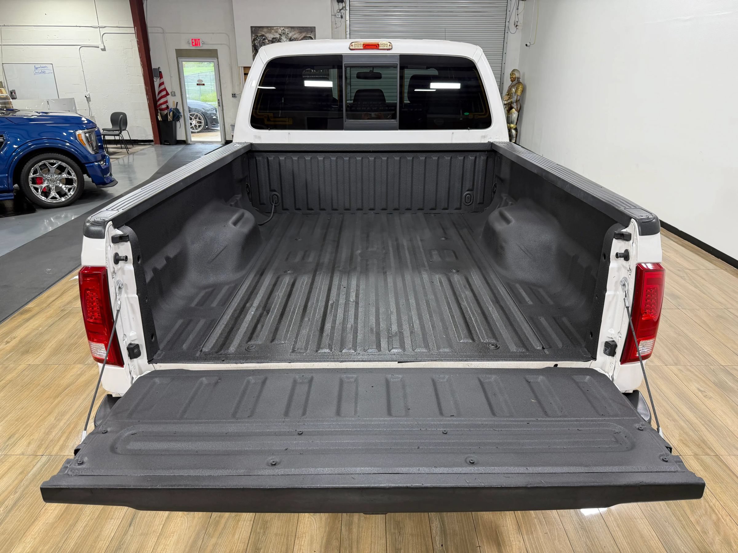 Used 2016 Ford F350 King Ranch AWD/4WD image 9