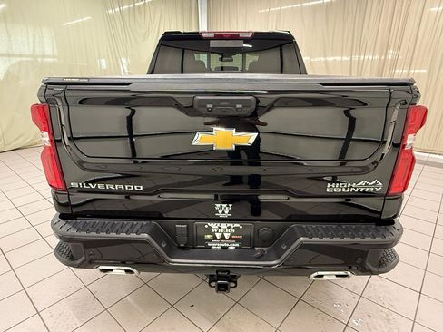 Certified 2025 Chevrolet Silverado 1500 High Country w/ High Country Premium Package image 6