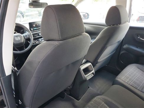 Used 2023 Honda HR-V LX image 11
