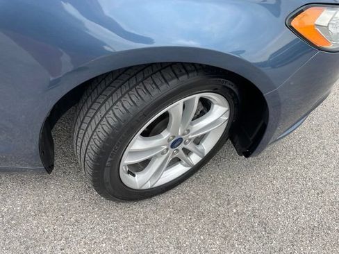Used 2018 Ford Fusion S FWD image 17