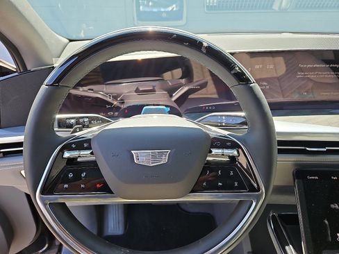 New 2025 Cadillac Escalade IQ Luxury 1 w/ Smart Trailering package image 18