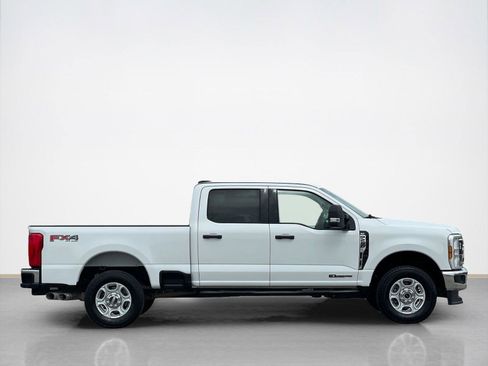 Used 2025 Ford F250 XLT w/ FX4 Off-Road Package AWD/4WD image 9