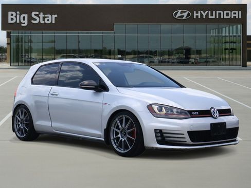 Used 2015 Volkswagen GTI S FWD image 6