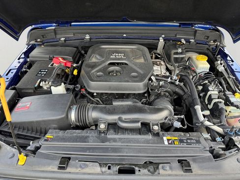 Used 2020 Jeep Wrangler Unlimited Sport image 9