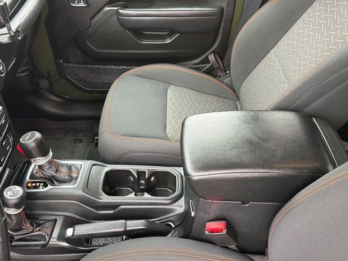 Used 2022 Jeep Gladiator Mojave w/ LED Lighting Group image 20