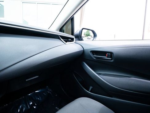 Used 2023 Toyota Corolla LE FWD image 38