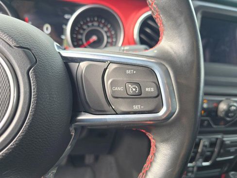 Used 2020 Jeep Gladiator Rubicon w/ LED Lighting Group AWD/4WD image 30