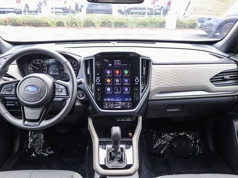 Certified 2025 Subaru Forester Premium AWD/4WD image 15