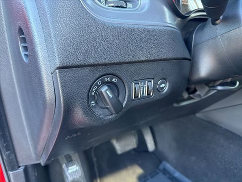 Used 2023 Dodge Charger SXT image 16