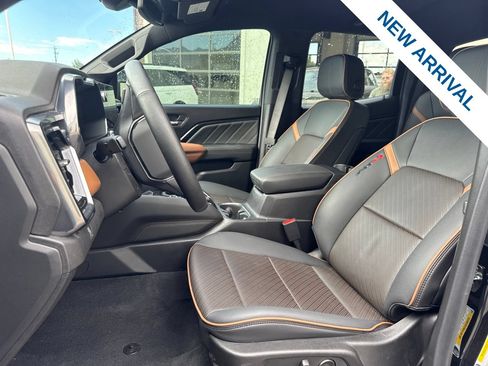 Used 2026 GMC Canyon AT4 w/ AT4 Premium Package AWD/4WD image 13