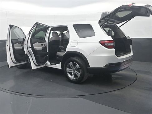 Used 2024 Honda Pilot EX-L image 39