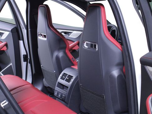 New 2025 Jaguar F-PACE R-Dynamic S image 11