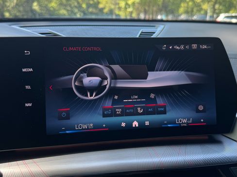 Used 2024 BMW X2 M35i image 69