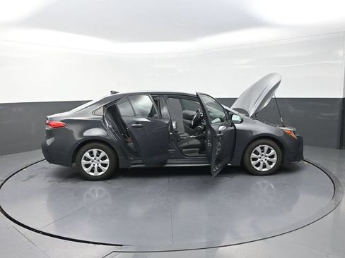Used 2024 Toyota Corolla LE FWD image 48