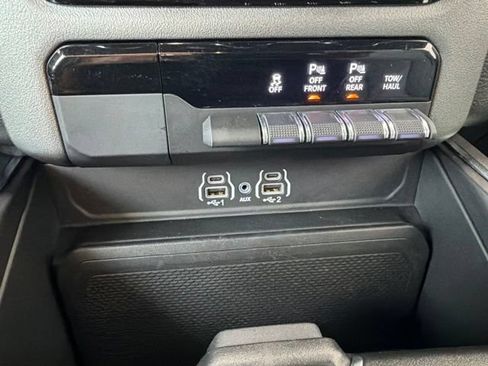 Used 2025 RAM 1500 Big Horn AWD/4WD image 20