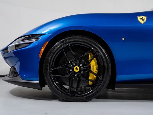 Used 2025 Ferrari Roma Spider image 7