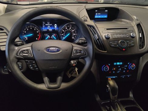 Used 2018 Ford Escape SE FWD image 22