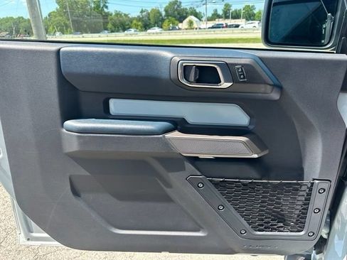 Used 2023 Ford Bronco Outer Banks AWD/4WD image 13