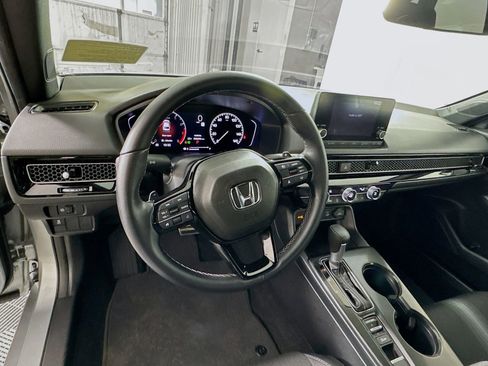 Used 2024 Honda Civic Sport image 13