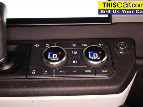 Used 2022 Land Rover Defender 110 image 23