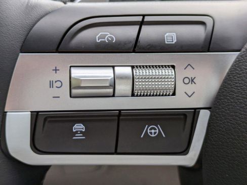 New 2026 Hyundai Tucson Limited FWD image 30