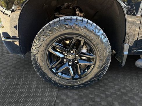 Used 2024 Chevrolet Silverado 1500 Custom Trail Boss image 14