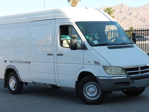 Used 2005 Dodge Sprinter 2500 w/ PWR Convenience Group RWD image 1