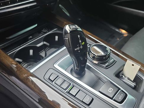 Used 2017 BMW X5 xDrive50i image 23