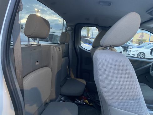 Used 2019 Nissan Frontier S image 16
