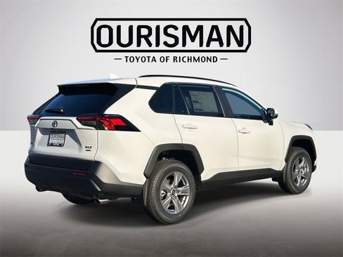 New 2025 Toyota RAV4 XLE image 21