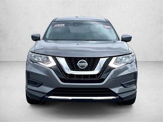 Used 2020 Nissan Rogue S FWD video 3