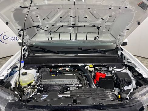 Used 2025 Ford Maverick Lobo AWD/4WD image 22