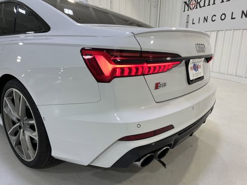 Used 2020 Audi S6 Premium Plus w/ Black Optic Package image 24