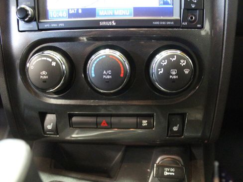 Used 2010 Dodge Challenger R/T image 13