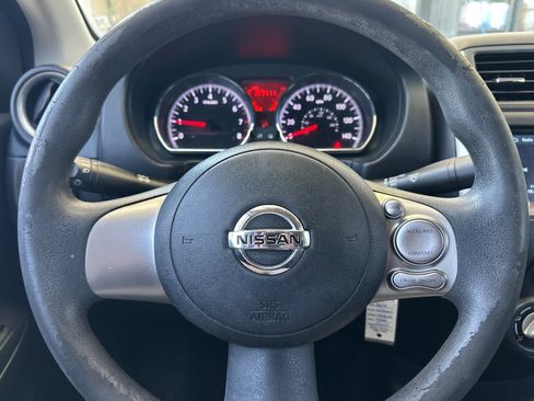 Used 2014 Nissan Versa SV FWD image 20