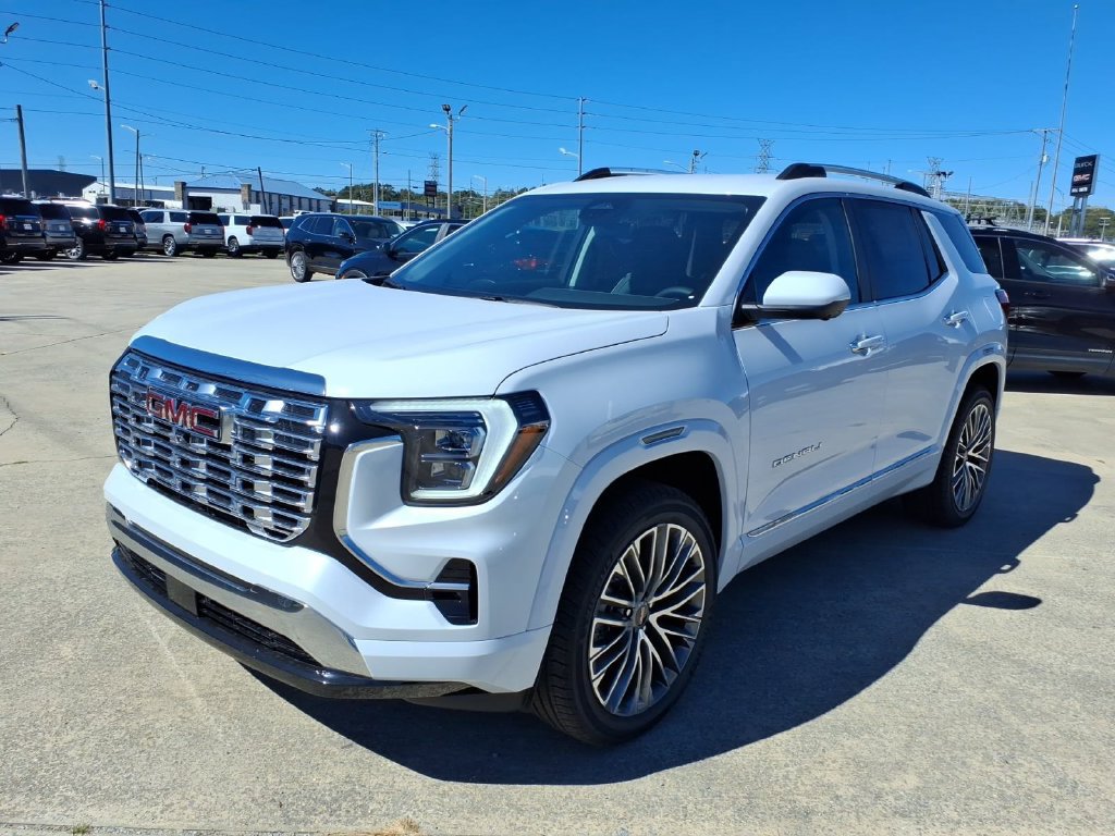 New 2027 GMC Terrain Denali w/ LPO, Floor Liner Package AWD/4WD image 3