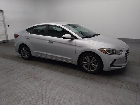 Used 2018 Hyundai Elantra SEL FWD image 11