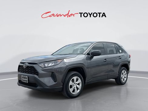 Certified 2022 Toyota RAV4 LE FWD image 1