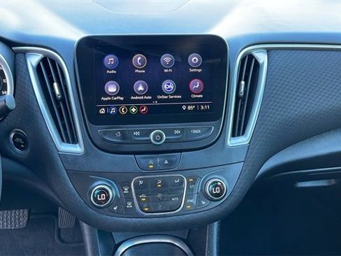 Used 2022 Chevrolet Malibu LT image 15