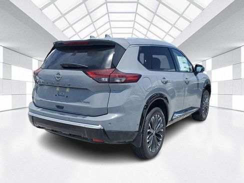 New 2025 Nissan Rogue Platinum w/ Tech Package image 4