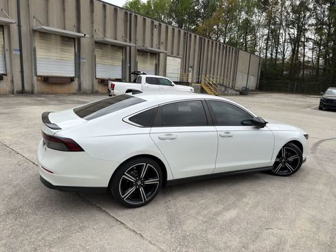 Used 2023 Honda Accord Sport image 11