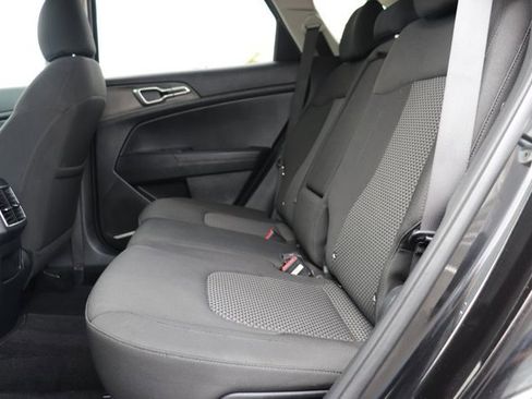 Used 2023 Kia Sportage LX FWD image 13
