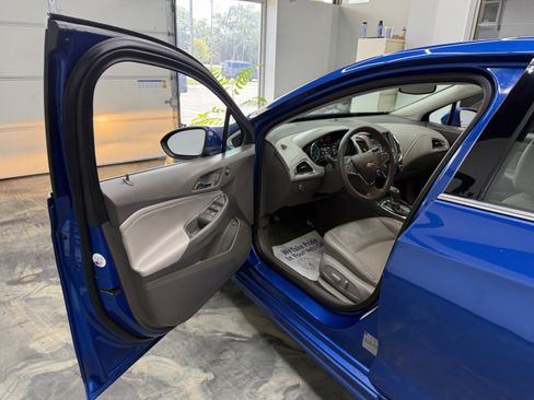 Used 2016 Chevrolet Cruze Premier w/ RS Package FWD image 8