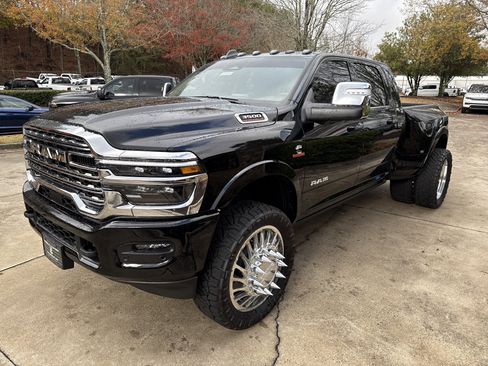 Used 2025 RAM 3500 Longhorn image 3